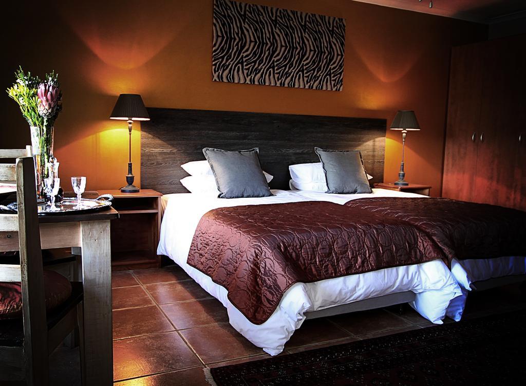 Golf And Garden Guesthouse Сомерсет-Уэст Экстерьер фото