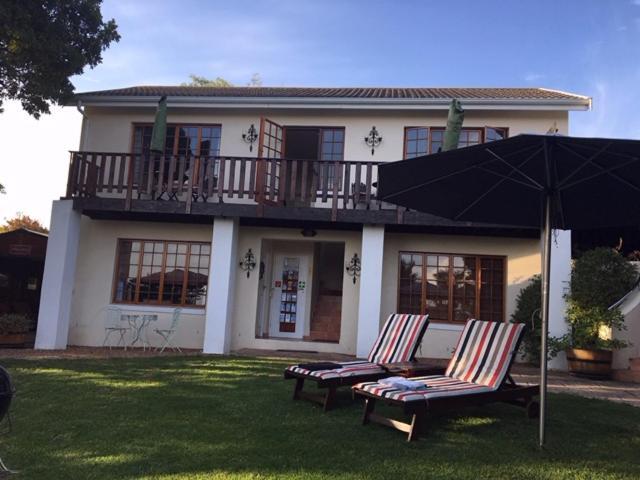 Golf And Garden Guesthouse Сомерсет-Уэст Экстерьер фото